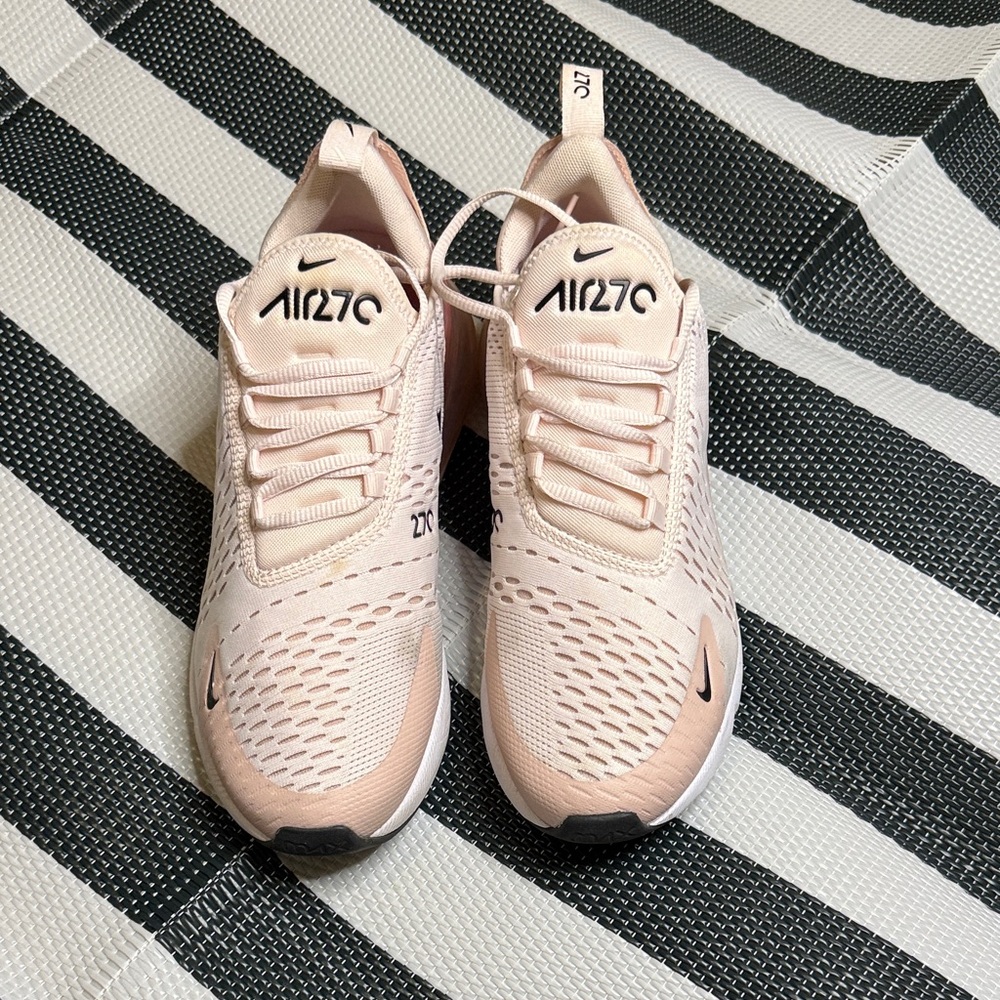 Nike Air Max 270